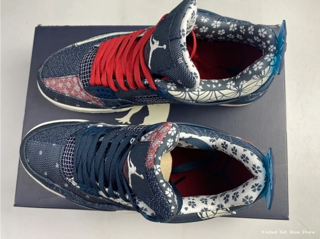 Kicked Out Shoe Store 4 Retro CW0898-400 SE Sashiko Air Jordan 0705